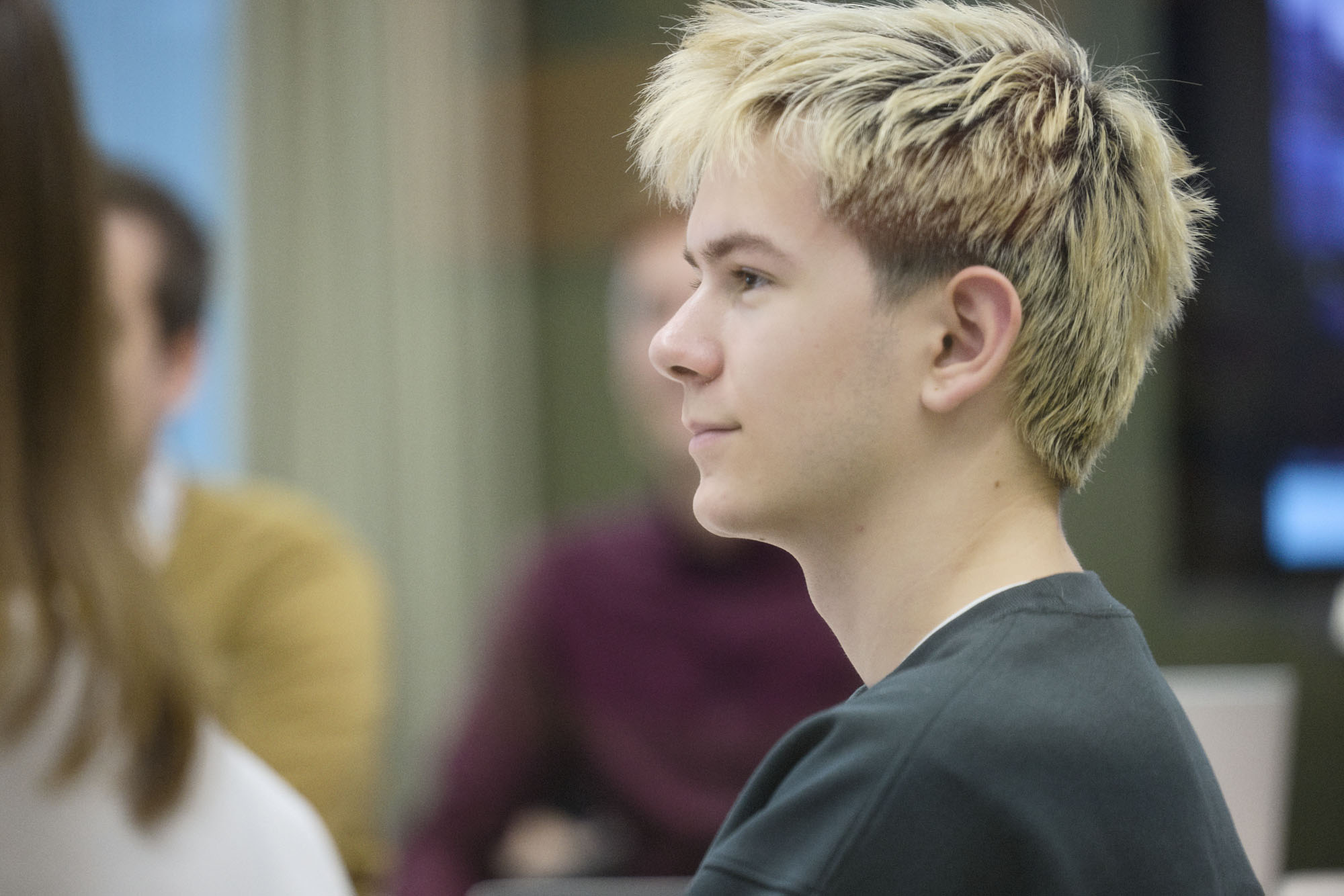 willers lernender azubi auszubildender konzentriert sich